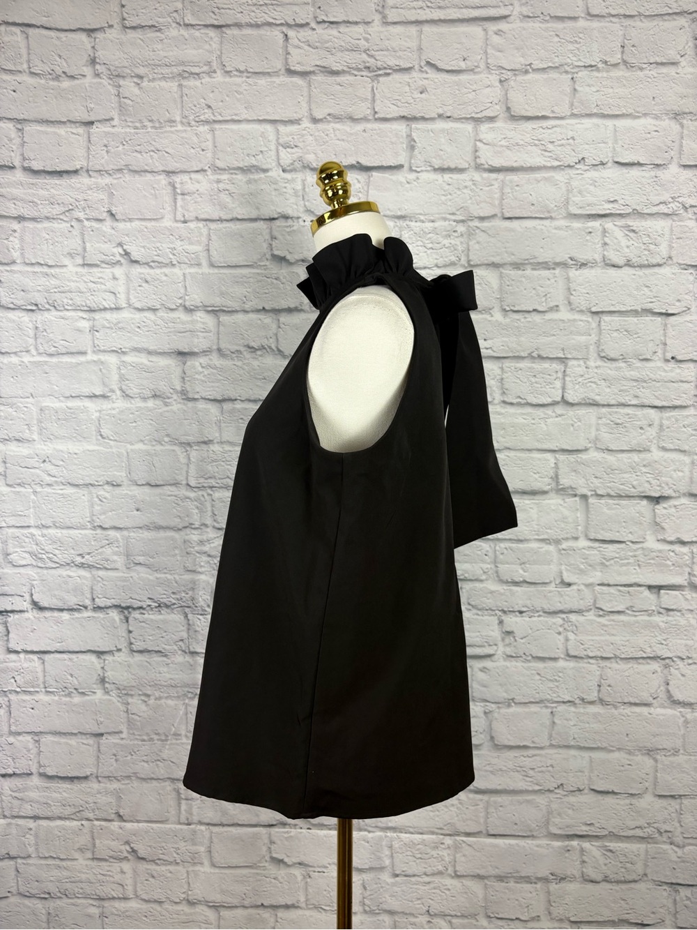 Tuckernuck Black Mason Top size M - Picture 7 of 11